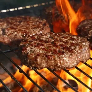 2 STEAKS HACHE AOP TAUREAU DE CAMARGUE BIOU DES MANADES Commander Vite